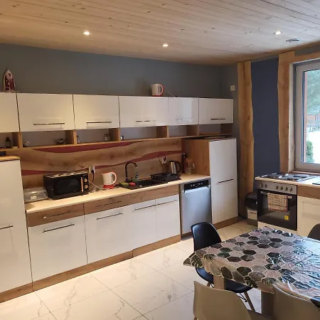 Gosciniec U Zalesia Zalewski בית הארחה וארכאלי