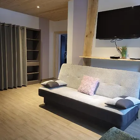 Gosciniec U Zalesia Zalewski בית הארחה *