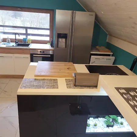 Gosciniec U Zalesia Zalewski בית הארחה