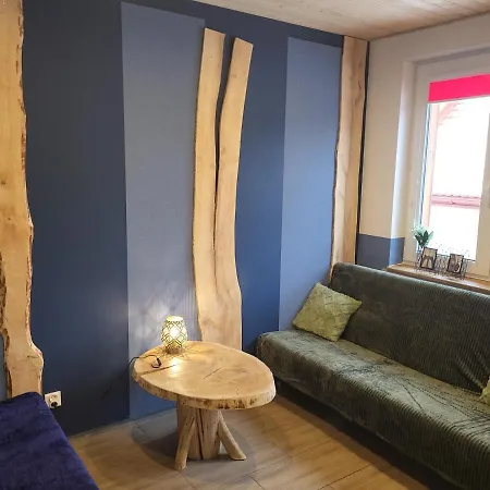 Gosciniec U Zalesia Zalewski בית הארחה