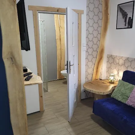 Gosciniec U Zalesia Zalewski * וארכאלי