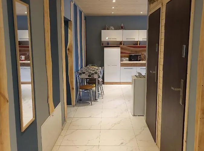 Gosciniec U Zalesia Zalewski Guest house